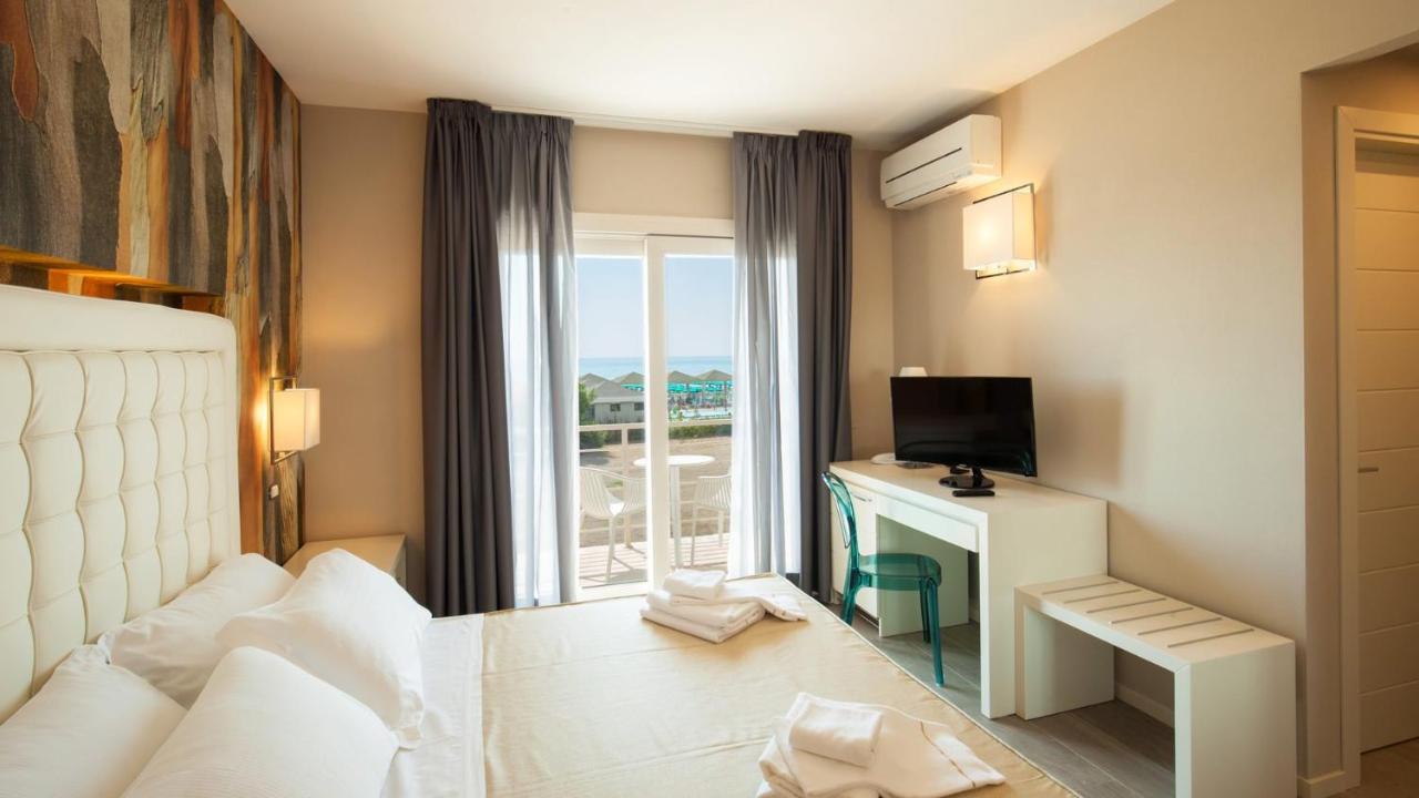 Hotel Boutique Carolina Marina di Castagneto Carducci Exterior foto